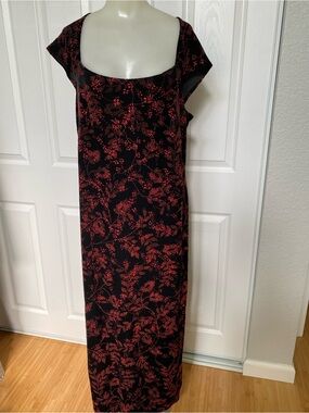 Black & Red Floral Square-Neck Maxi Dress